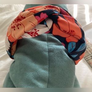 Draper James Knot Headband in Wildflower . Worn once.